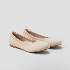 Vivaia Claire Walker Almond Taupe Ballet Flats Size 10.5